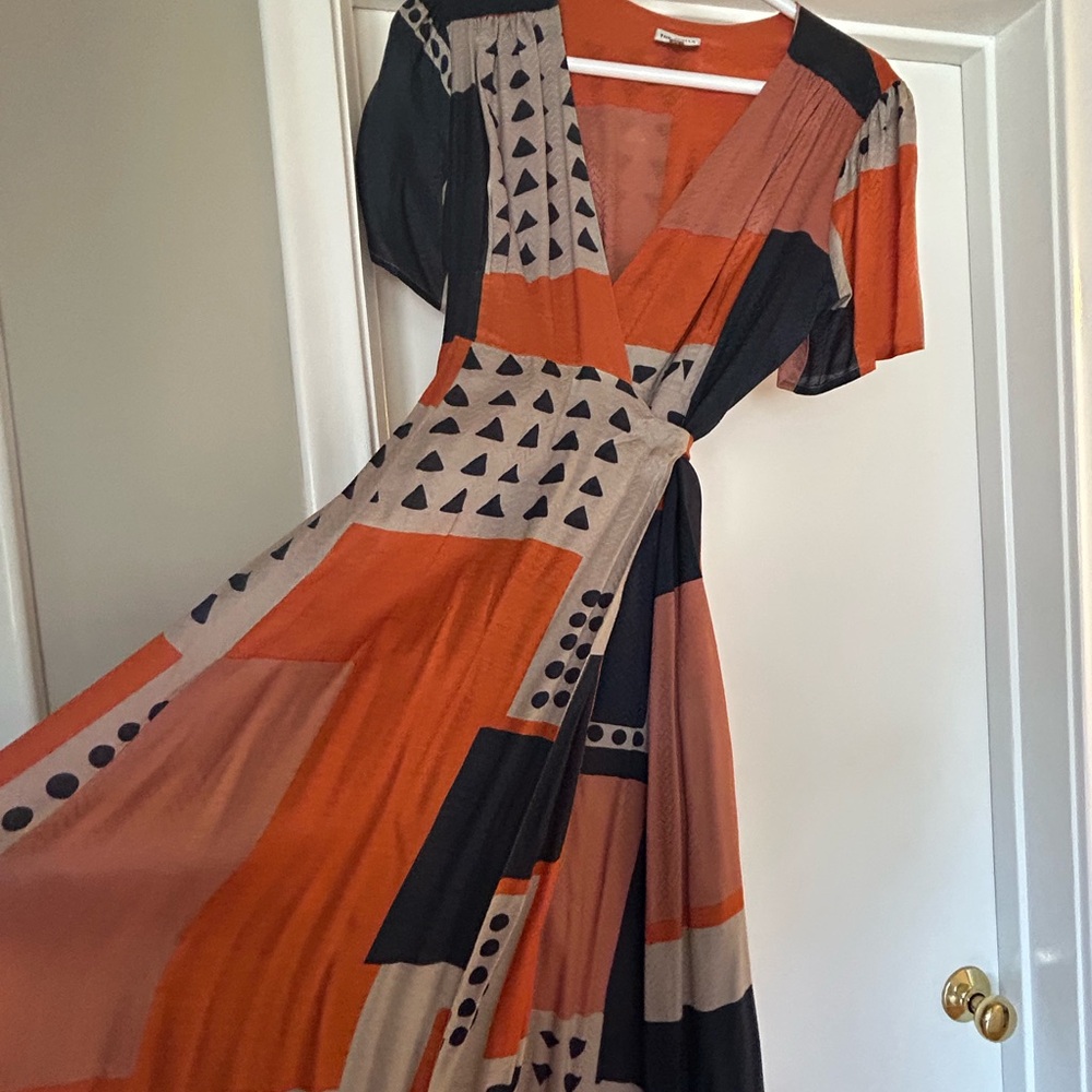 ANTHROPOLOGIE: Geometric Patterned Wrap Dress